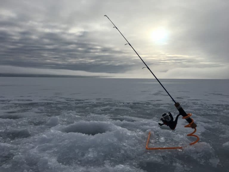Ice Fishing 101: Top Tips for Ice Fishing