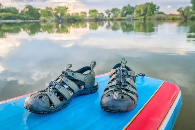 Are Sandals Ok for Kayaking? The 9 Best Sandals for Kayaking