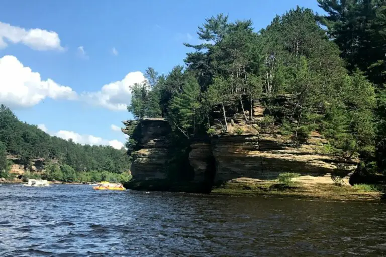 The Best Muskie Lakes in Wisconsin – 8 Lakes to Check Out in 2023